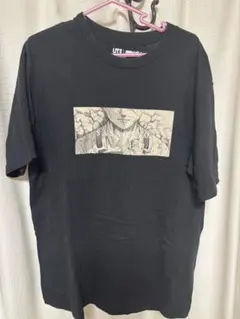 UNIQLO 進撃の巨人　Tシャツ
