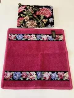 FEILER フラワー柄 ポーチ&ハンカチ