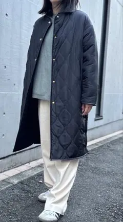 2WAY リバーシブルコート表面が「ボア」、裏面が「キルト」のコートです。