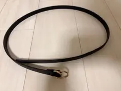 ブラックレザー調ベルト ゴールドリングバックル