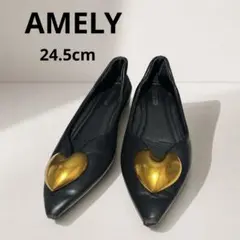 AMELY ハートモチーフパンプス