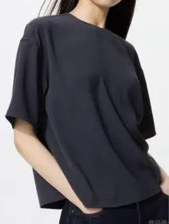 UNIQLO ドレープTブラウス　半袖　ダークネイビー　トップス