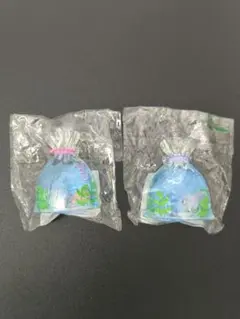 金魚　★　オイルチャーム　２個セットのサムネイル
