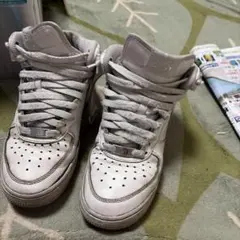 Nike Air Force 1 Mid ホワイト スニーカー
