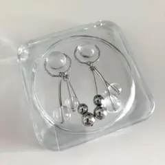 ハンドメイド　ピアス　イヤリング　個性的