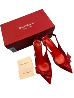 Salvatore Ferragamoフェラガモ赤リボンエナメルパンプスレッドのサムネイル