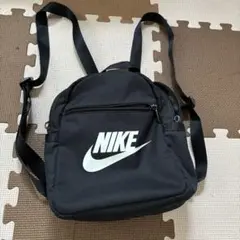 NIKE ミニリュック 黒のサムネイル