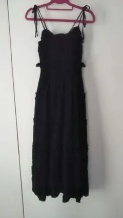 新品 ワンピース 黒 フリル レース 未使用 キャミワンピ ロング丈