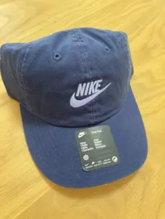 新品タグ付き　Nike ネイビー キャップ