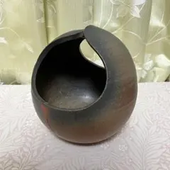 陶器製オープンデザイン花瓶 フラワーベース