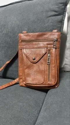ブラウンレザーショルダーバッグ