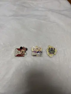 ディズニー　ミニー・ドナルド・デイジーダック・スティッチ ピンバッジセット
