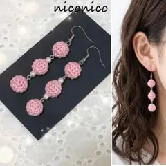 ハンドメイド 揺れる3連ピアス パステルピンク