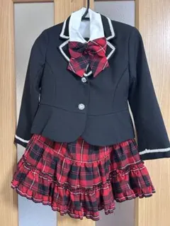 フォーマルスーツ 黒と赤のチェック サイズ120