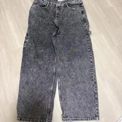 グレー ワイドレッグデニム