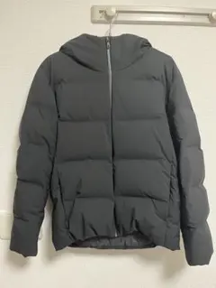 UNIQLO ユニクロ　シームレスダウンパーカー　L ブラック