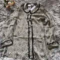 NEU ブラウス　花柄　リボン　大人可愛い　レース　新品未使用　アインシュリット