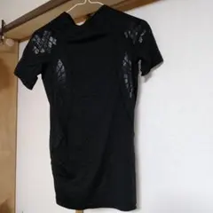 ユニクロ　Tシャツ　インナー　Ｍサイズ 黒