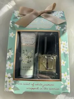 ハンドクリーム・ネイルオイルセット　アフタヌーンティールーム