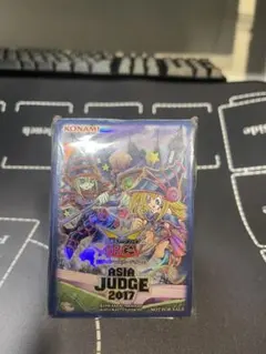 三銃士　遊戯王 トゥーン ジャッジ　asia judge 2017 ASIA JUDGE 2017 アジアジャッジ トゥーン 公式 スリーブ 1枚 - メルカリ