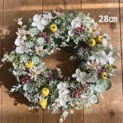 フラワーリース　ハンドメイド　28㎝　大きめ　玄関リース　りんご　ボタニカルのサムネイル