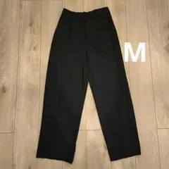 UNIQLO タックワイドパンツ ブラック Mサイズ