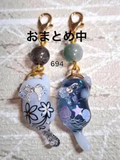 694 レジン猫チャーム - メルカリ
