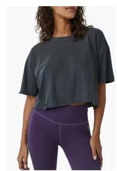 Free People Movement クロップ半袖Tシャツ パープル Mのサムネイル