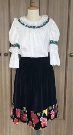 フォークダンス　スカート　黒　ハンドメイド