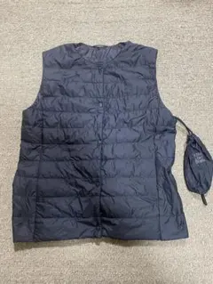 ユニクロ　ウルトラライトダウン　ベスト　収納袋付き　管理⑧