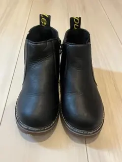 子供用 ブラックレザー風ジッパーブーツ　20cm