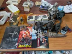 ゴジラ ガシャポンHGXゴジラ 全7種類コンプ ガチャ ㉚ - メルカリ