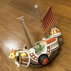 ワンピース ゴーイングメリー号 フィギュア？ プラモデル？