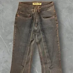 【美品】AALTO（アールト） フロントプリーツ デニムパンツ 32のサムネイル