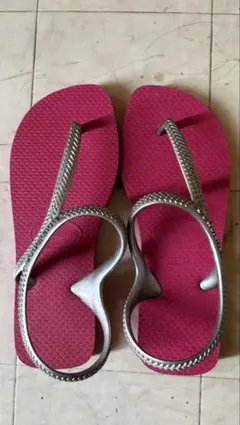 Havaianas ベビーサンダル ピンク 33-34のサムネイル