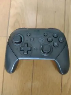 Nintendo Switch Pro Controller ブラック