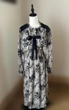 Akiakane さえら 花柄 ノースリーブ ひざ丈ワンピース - メルカリ