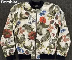 ベルシュカ　Bershka ナイロンジャケット　ブルゾン　フルジップ　ボタニカル