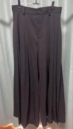 サイドプリーツワイドパンツ