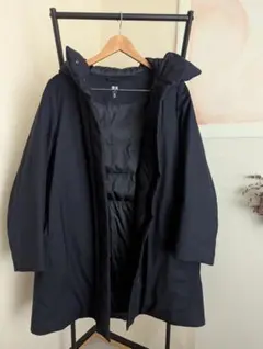 ユニクロ⭐︎ハイブリッドダウンコートMネイビー　レディース　紺色