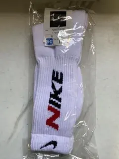 NIKE ホワイトソックス 25-27のサムネイル