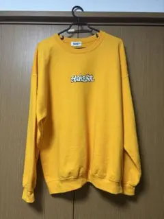 イエロークルーネックトレーナー刺繍ロゴ