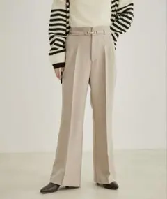 VIS ビットベルト付フレアーパンツ ベージュ S