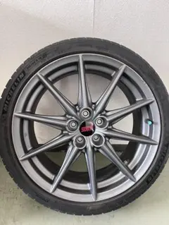 BRZ zd8 純正18インチホイール タイヤセット②のサムネイル