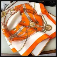 新品♪ スカーフ バンダナ 小物 上品　オレンジ　プリント エレガント