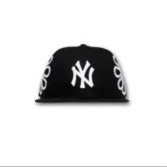 New Era 59FIFTY ニューヨークヤンキース フラワー刺繍のサムネイル