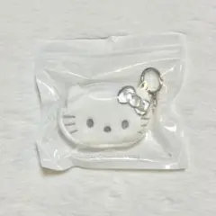 【新品】韓国限定 シルバー ハローキティ ミニポーチ