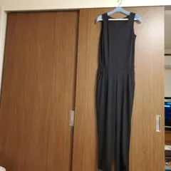 UNIQLO ブラック ジャンプスーツ Sサイズ