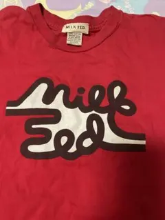 MILKFED. Tシャツ レッド ミルクフェド　スパゲッティロゴのサムネイル