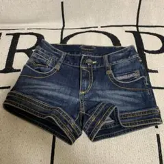 【服】デニムショートパンツ　バーバーリーブルーレーベル　24